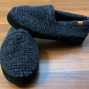 Acorn Youth Slippers